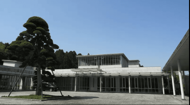 山桑メモリアルホール