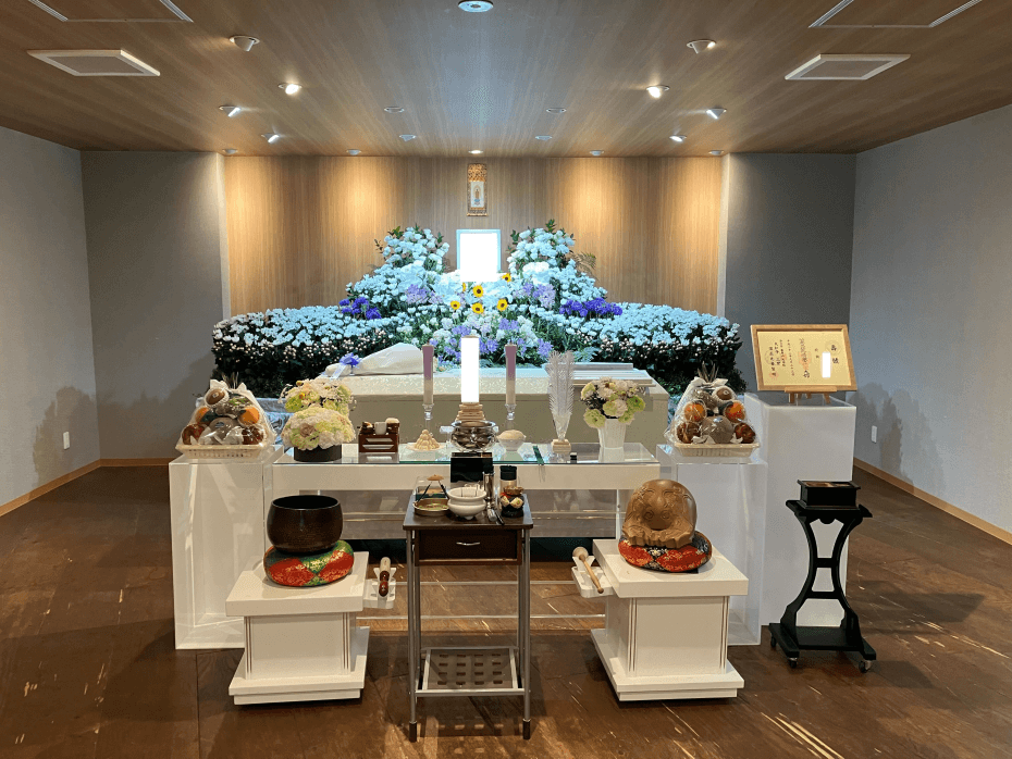 お化粧は女性の皆様で手をかけていただき、「すごく綺麗になった」「良かったね」などとお声がけされていました。の画像