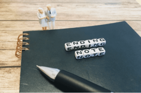 エンディングノートとは？書き方や法的な効力など、エンディングノートのあれこれを解説