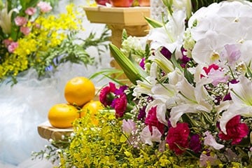 葬儀にはどんな種類がある？火葬式や家族葬、さまざまな葬儀形式を紹介します