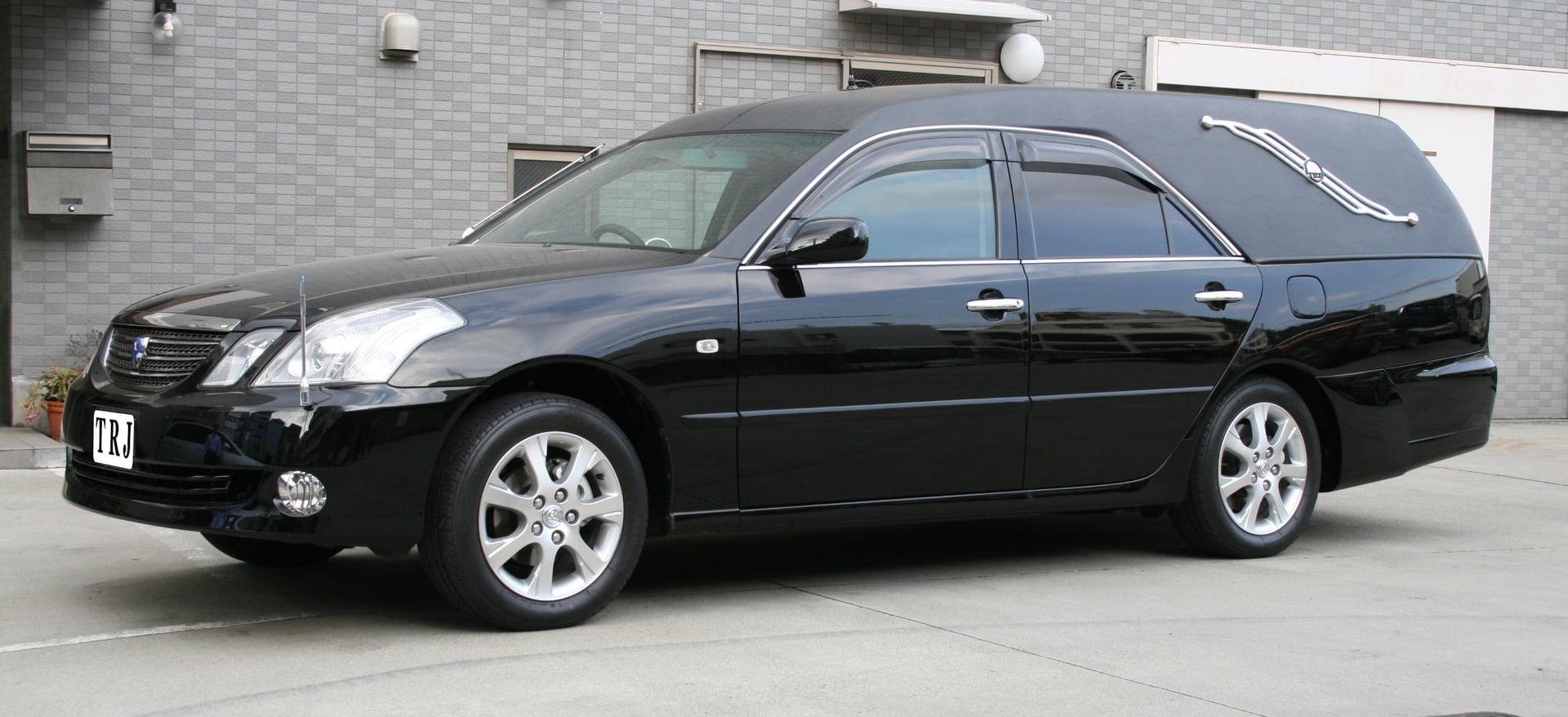 葬儀のお車代について｜いざというときに困らないマナーと相場