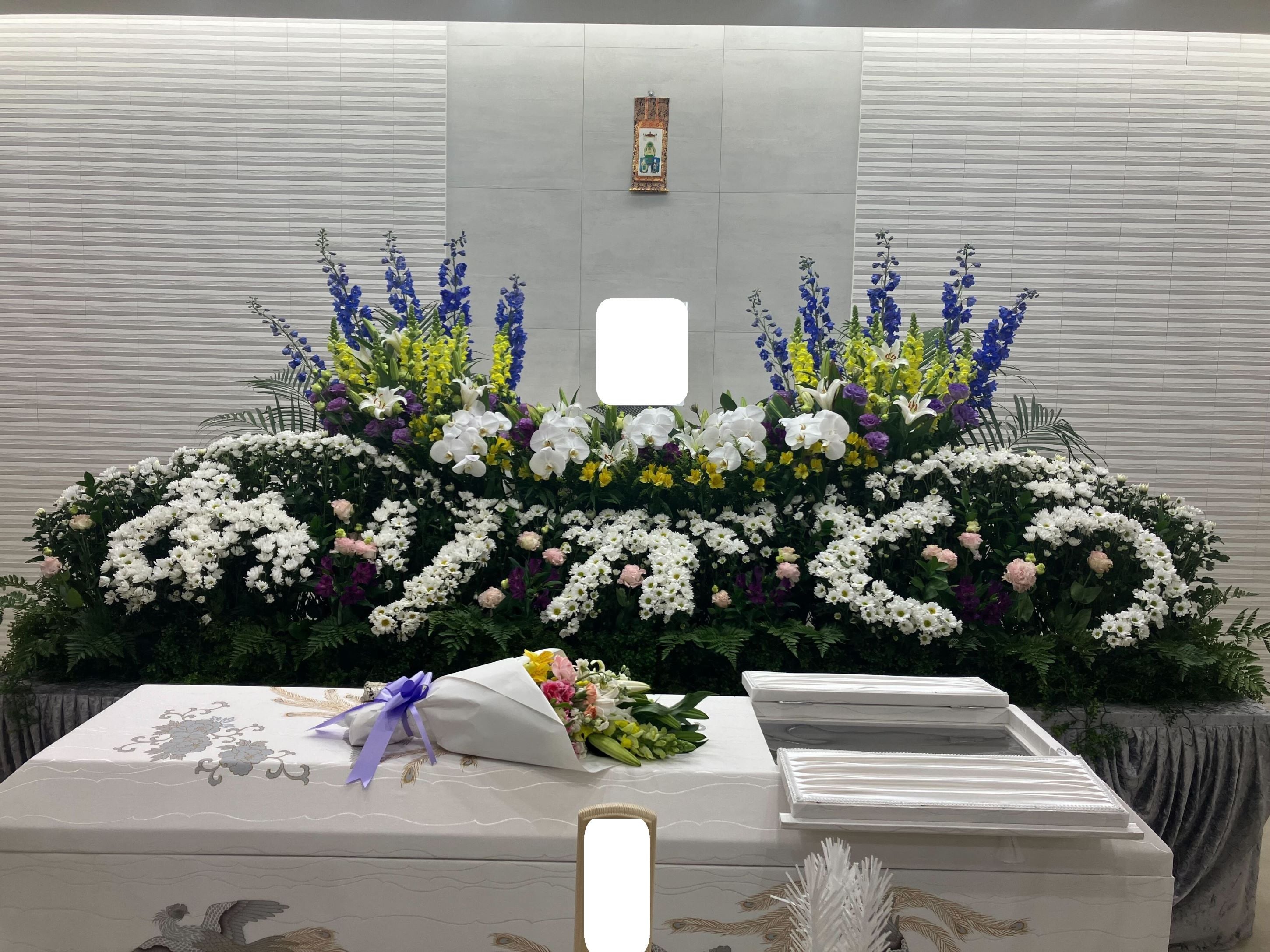 最後は甥御様にお手添えいただき、大きなお棺へとお休みいただきました。の画像