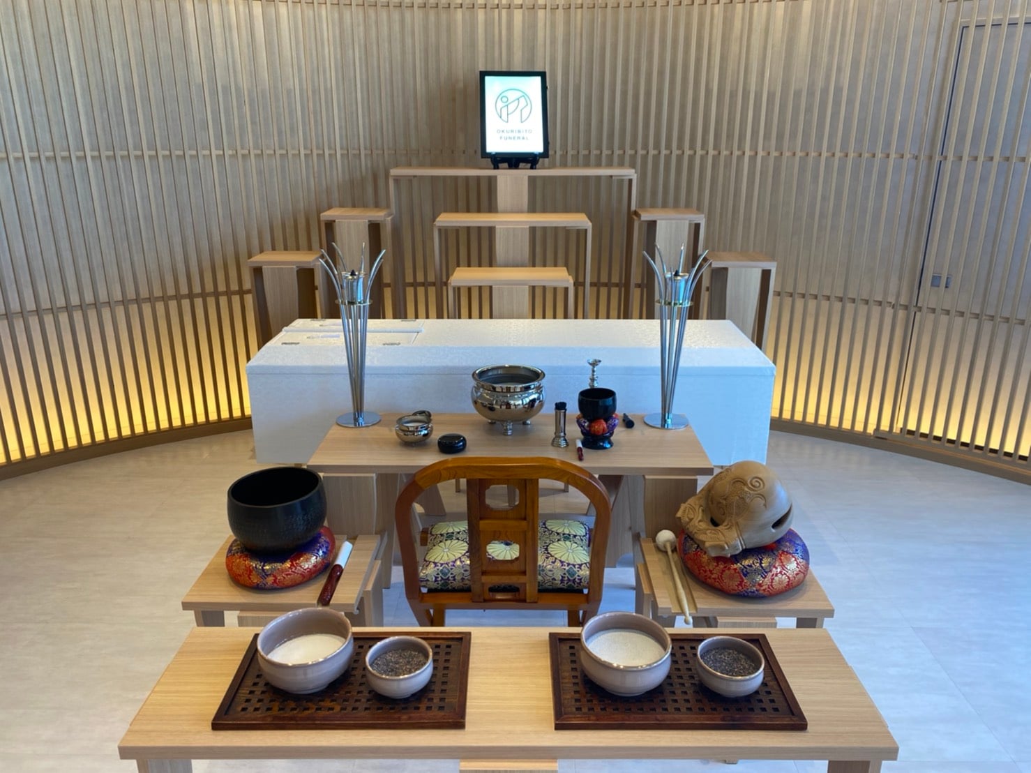 一日葬の服装マナーとは？参列する際の注意点を紹介