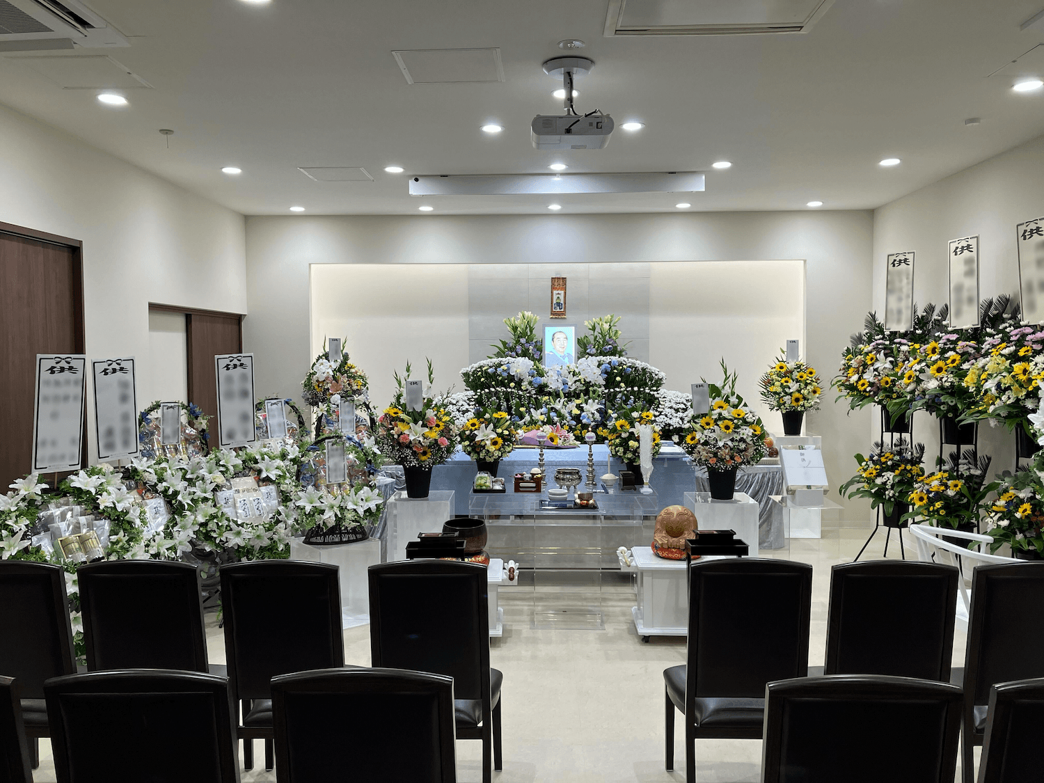 メモリアルムービーを上映し、思い出を温かく振り返っておられました。の画像